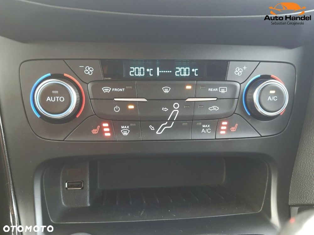 Ford Focus 1.5 EcoBlue STart-Stopp-System TITANIUM - 27