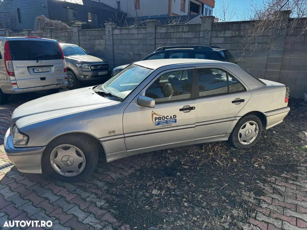 Mercedes-Benz C - 3