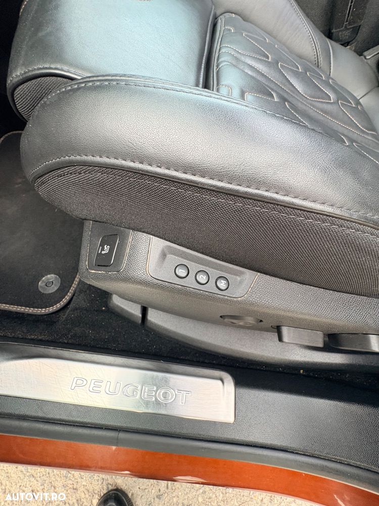 Peugeot 3008 1.2 PureTech Turbo S&S EAT6 GT-Line - 9