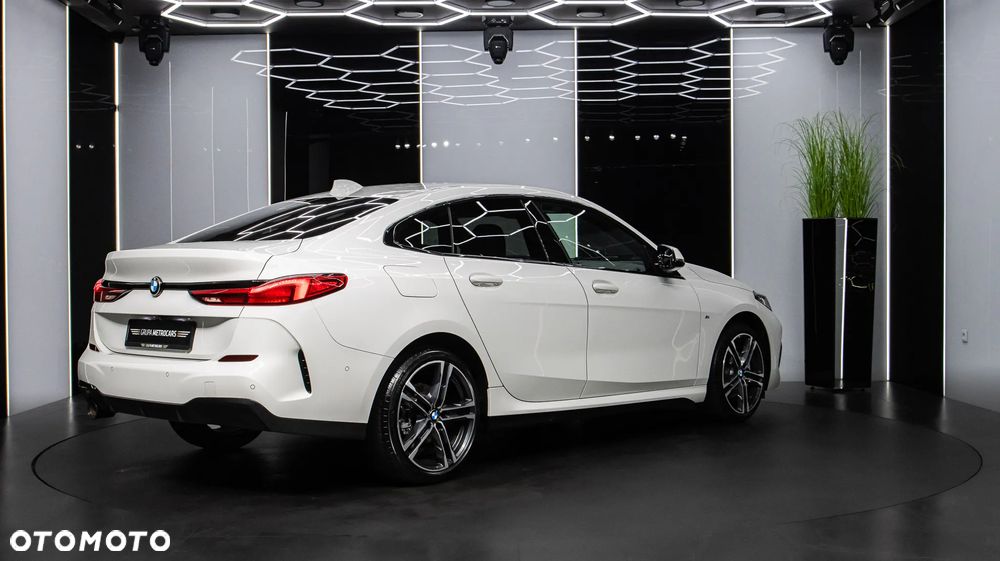 BMW Seria 2 218i M Sport - 8