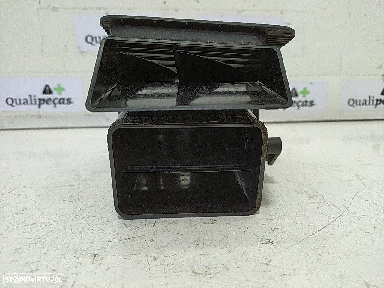 Saida Ar Esquerdo / Difusor Audi A2 (8Z0) - 4