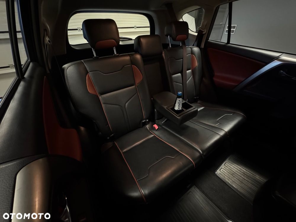 Toyota RAV4 - 30