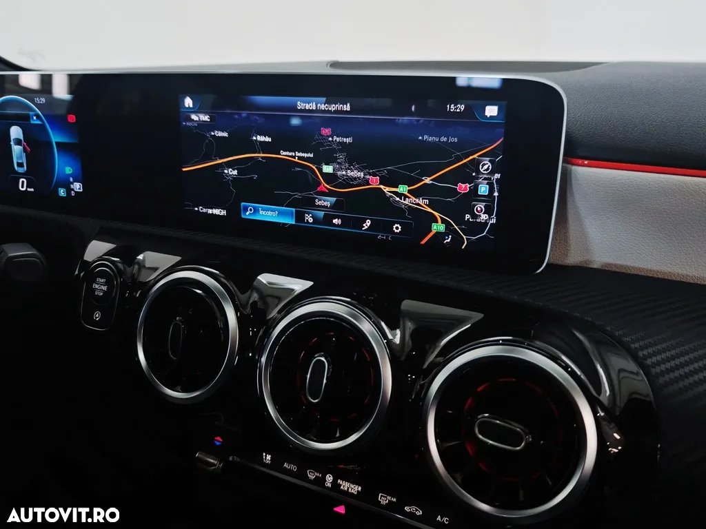 Mercedes-Benz A 180 d 7G-DCT - 10