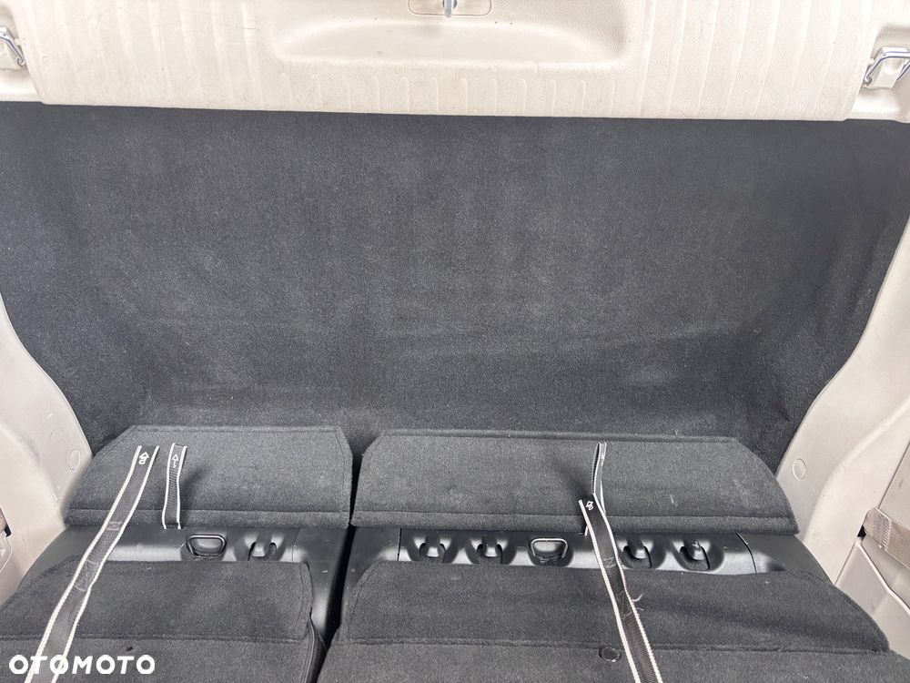 Chrysler Pacifica - 20