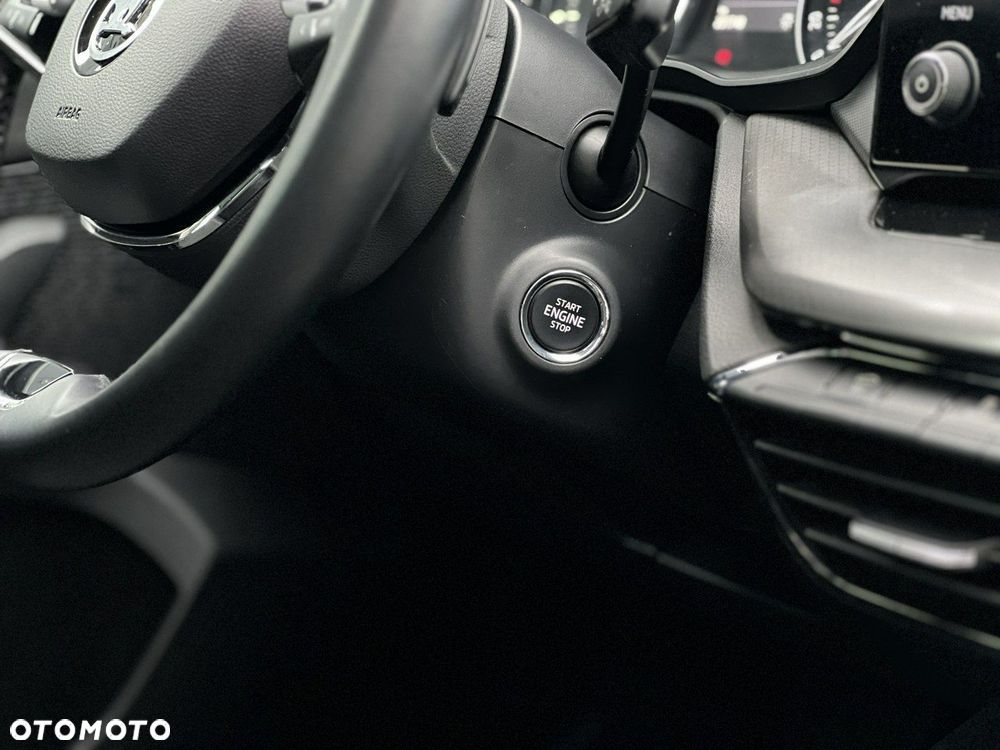 Skoda Octavia 2.0 TDI Ambition DSG - 21