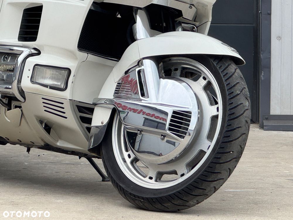 Honda GL - 4