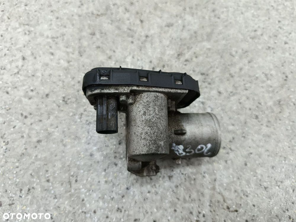PRZEPUSTNICA RENAULT KANGOO II 8200302798 VALEO 1.5 DCI - 4
