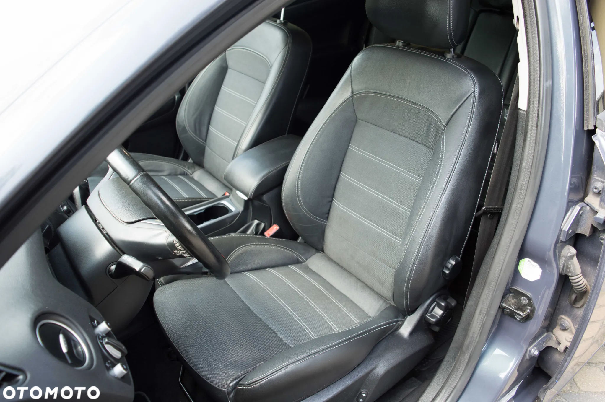 Ford Mondeo 2.0 TDCI Champions Edition - 15