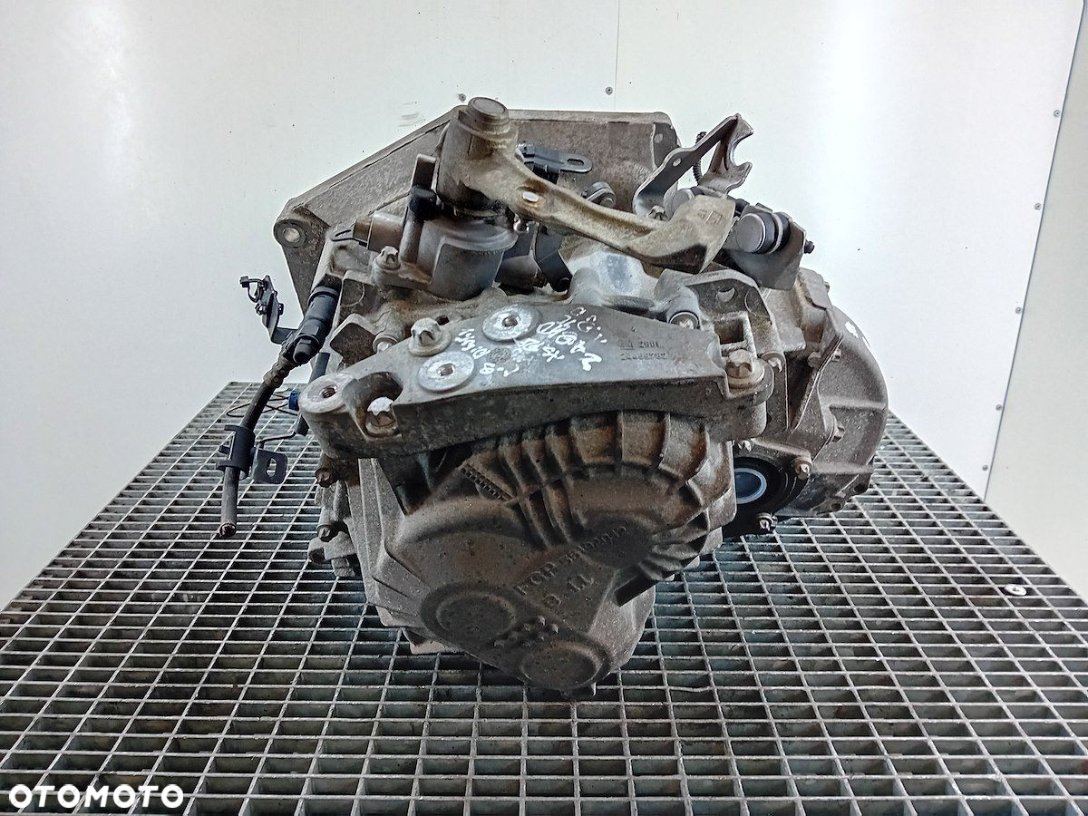 SKRZYNIA BIEGÓW MANUALNA OPEL ASTRA H M32  55192042 1.9 CDTI - 4