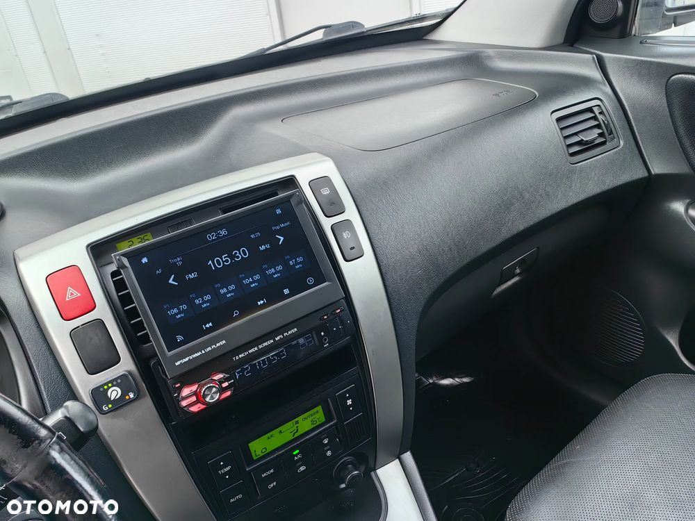 Hyundai Tucson 2.0 Comfort 2WD - 10