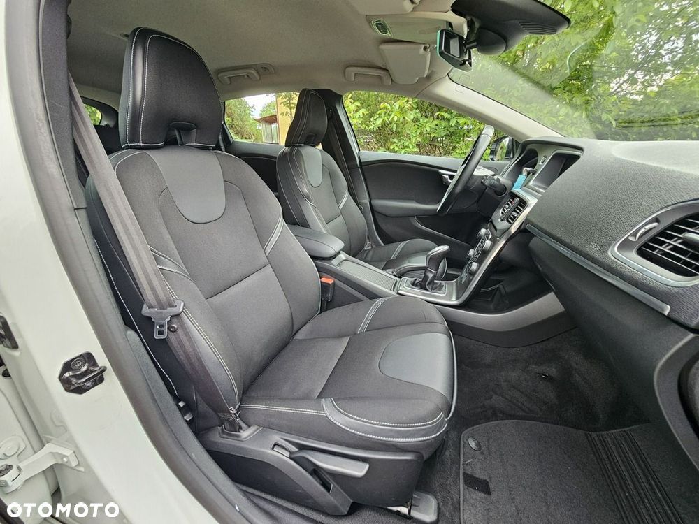 Volvo V40 - 11