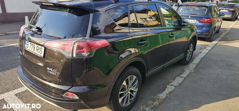 Toyota RAV4 - 7