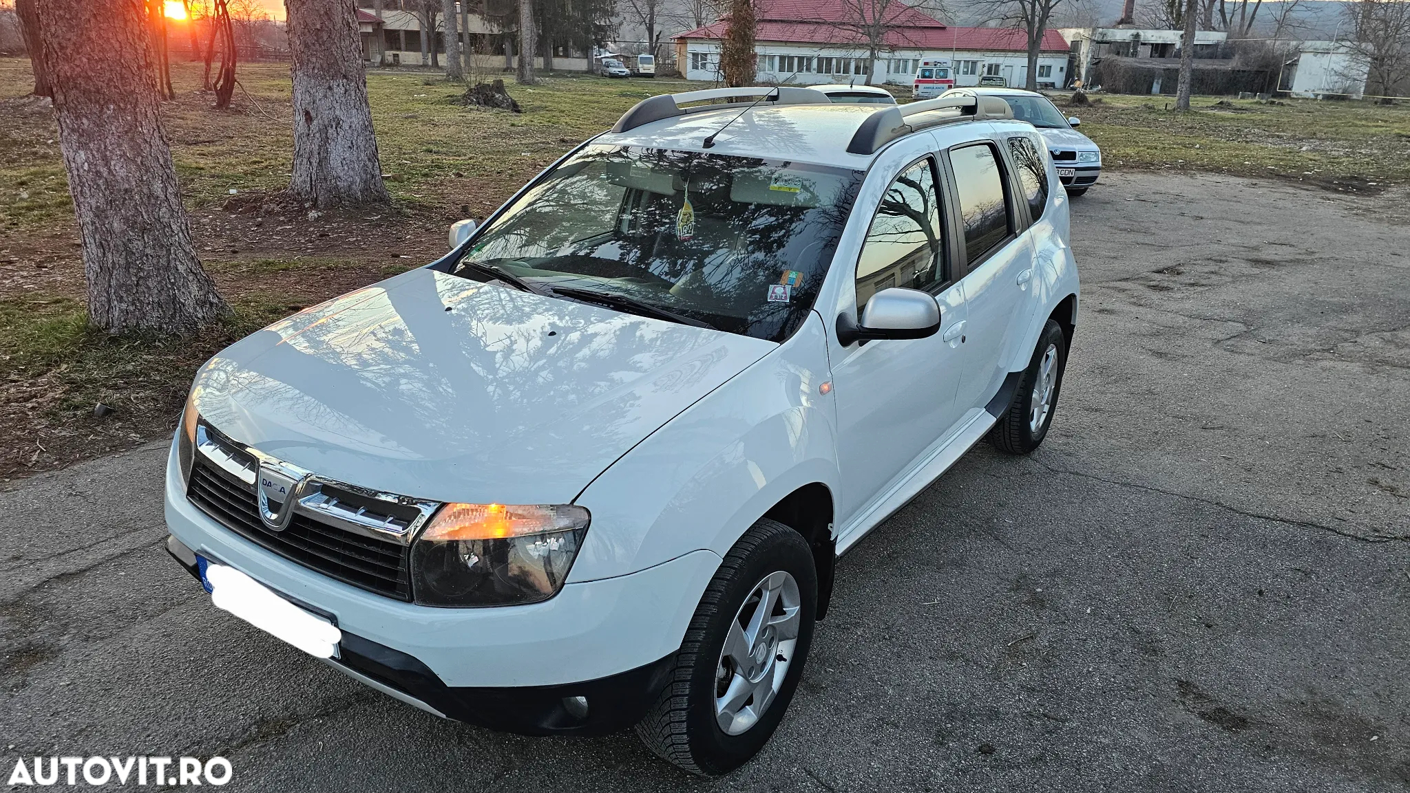 Dacia Duster 1.6 4x4 Prestige - 23