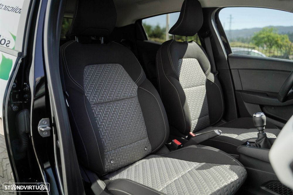 Renault Clio 1.0 TCe Evolution Bi-Fuel - 29