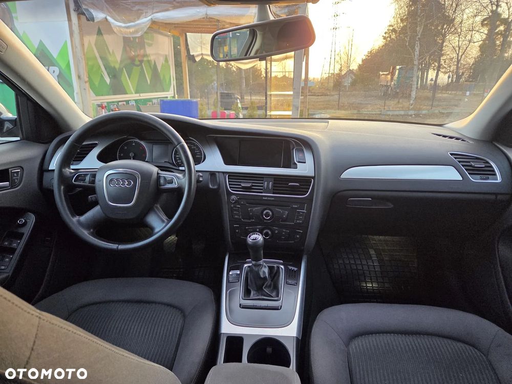 Audi A4 Limousine 2.0 TDI e DPF - 8