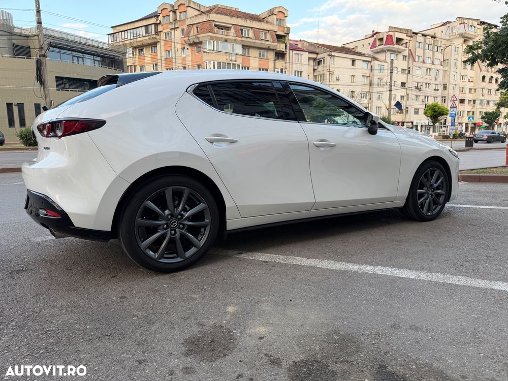 Mazda 3 G150 AT MHEV Plus - 3