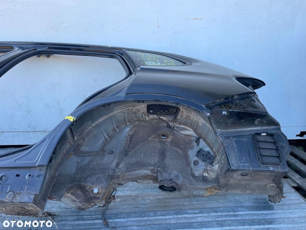 Blotnik poszycie cwiartka szyba listwa lewy tyl 475 475/9 BMW X1 E84 - 5
