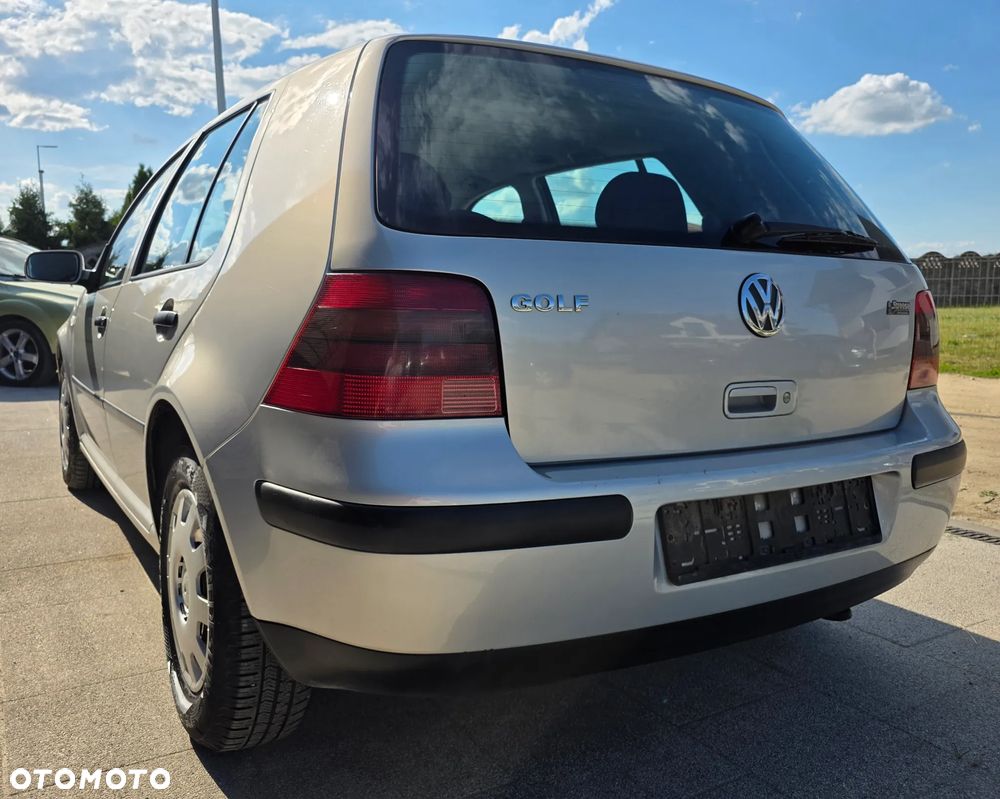 Volkswagen Golf 1.4 Comfortline - 8