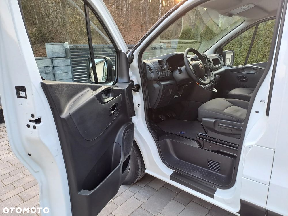 Opel Vivaro - 12