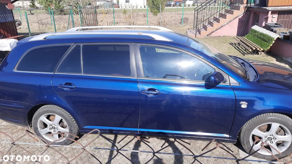 Toyota Avensis 2.0 D-4D Combi - 7