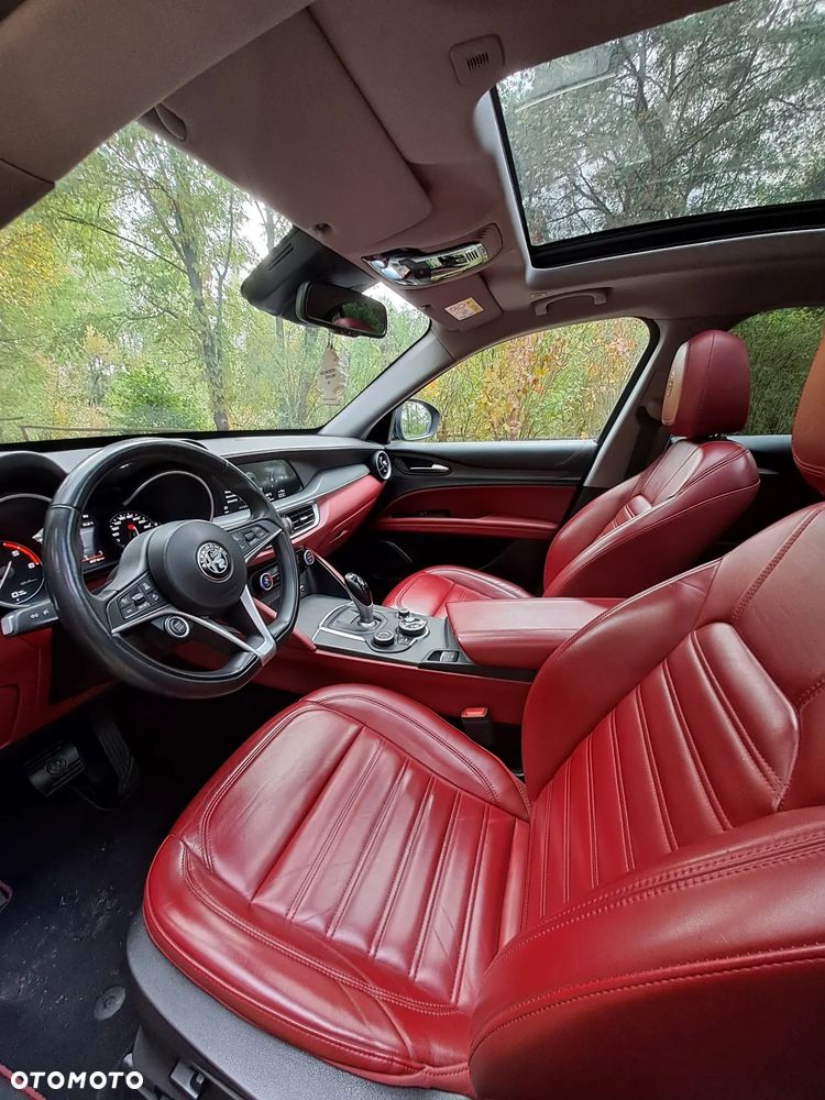 Alfa Romeo Stelvio 2.2 16V AT8 Q4 Ti - 13