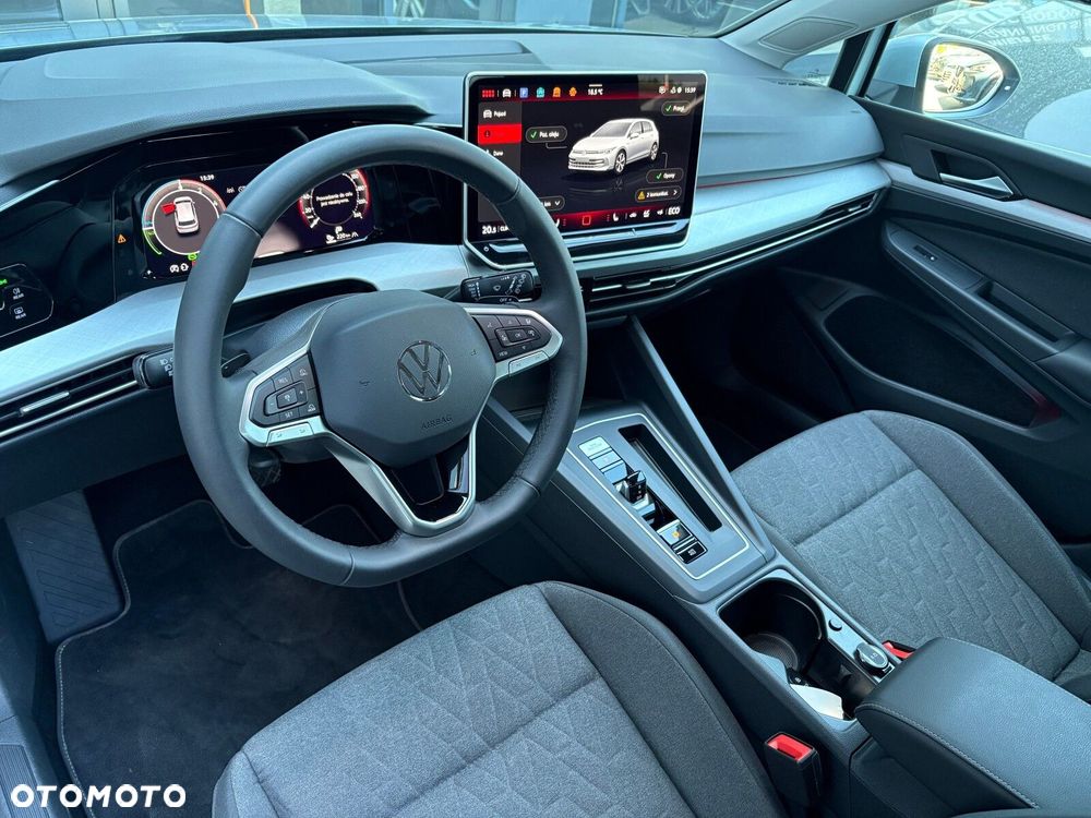 Volkswagen Golf - 12