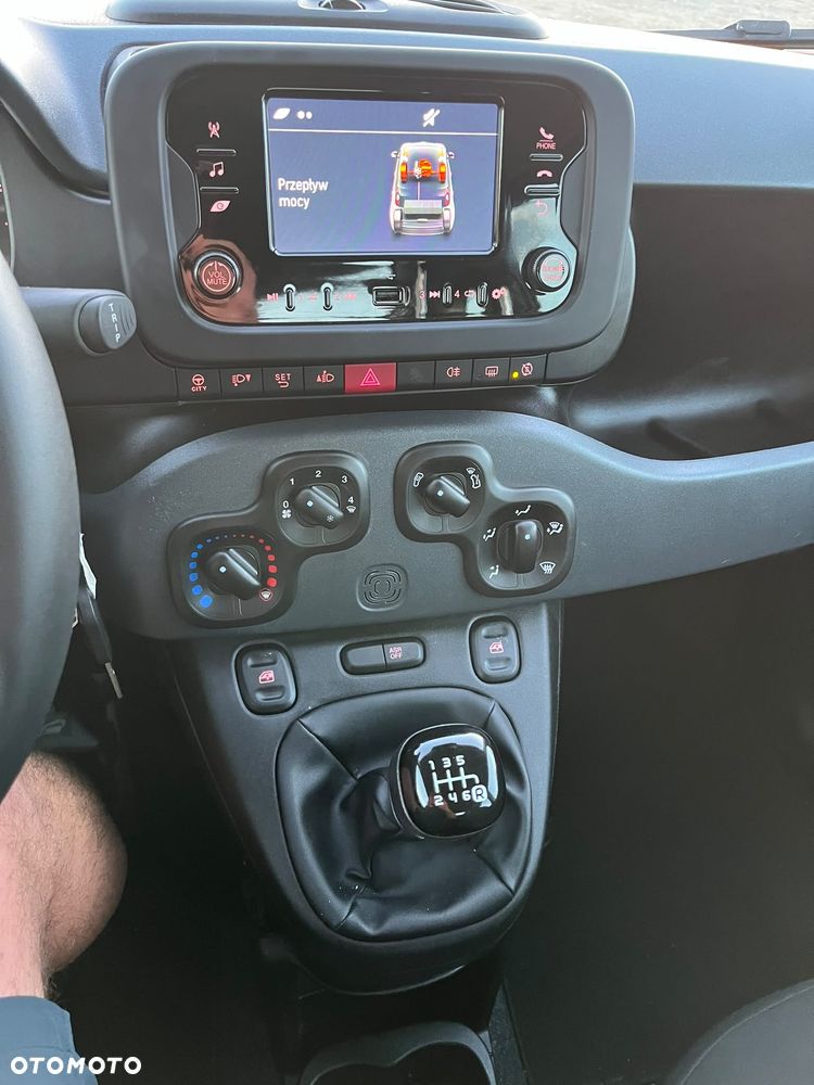 Fiat Panda 1.0 Hybrid City Cross - 16