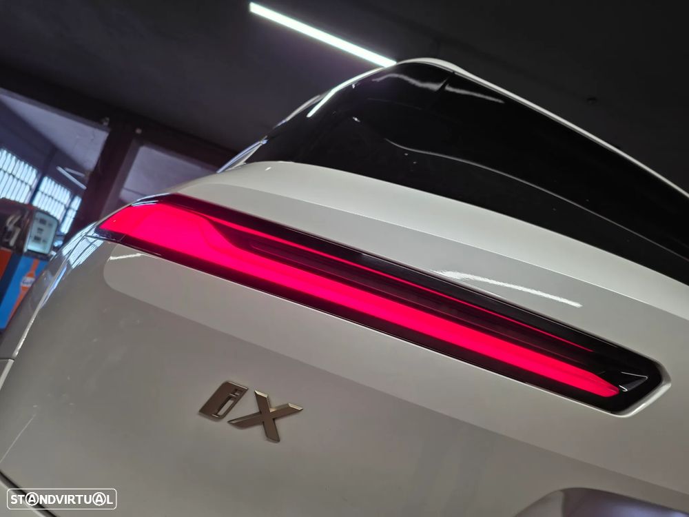 BMW iX xDrive 40 Pack Desportivo - 51