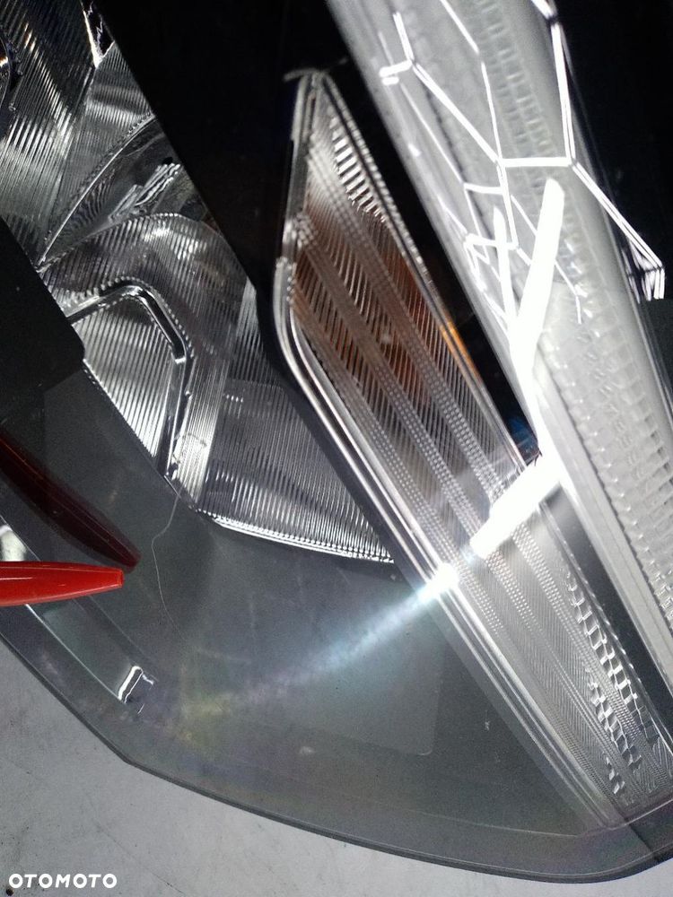 LAMPA PRAWA PRZEDNIA PRZÓD RENAULT MASTER III LIFT 260105567R - 2