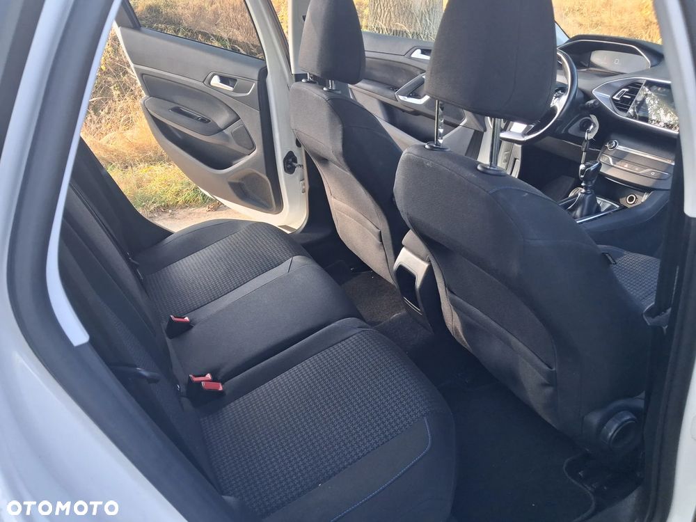 Peugeot 308 - 10
