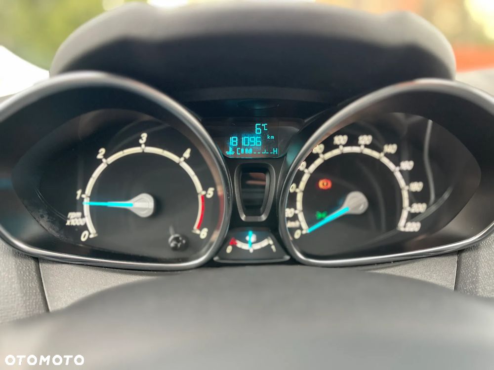 Ford Fiesta 1.5 TDCi Titanium - 27