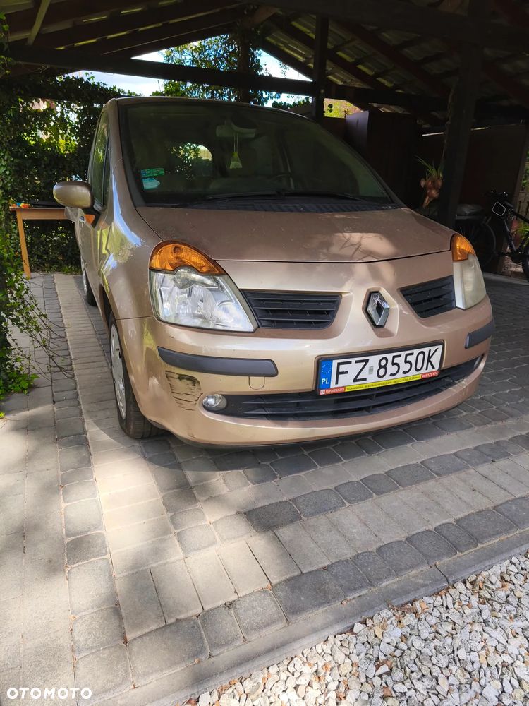 Renault Modus - 1