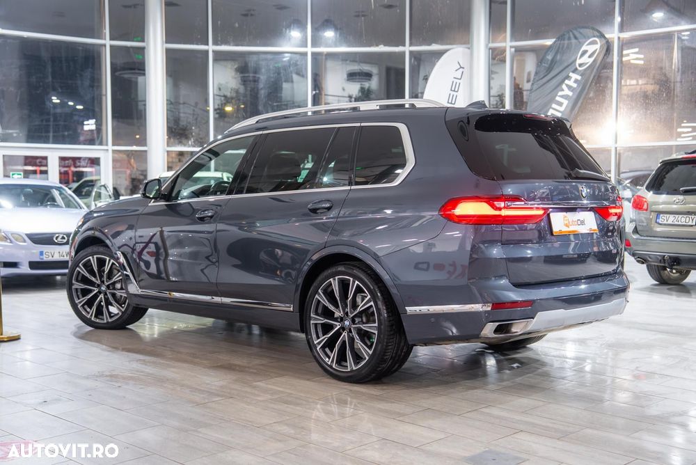 BMW X7 xDrive40i - 12
