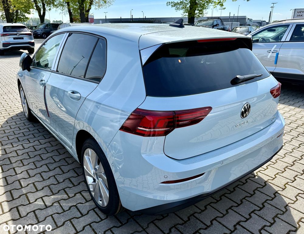 Volkswagen Golf - 17