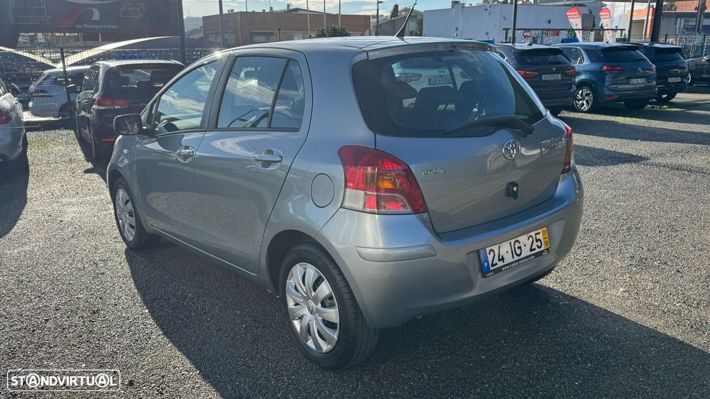 Toyota Yaris 1.0 VVT-i Comfort+AC - 9
