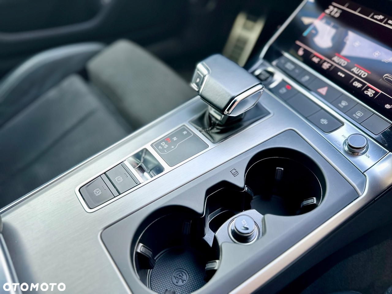Audi A6 Avant 50 TFSI e PHEV Quattro S Line S tronic - 32