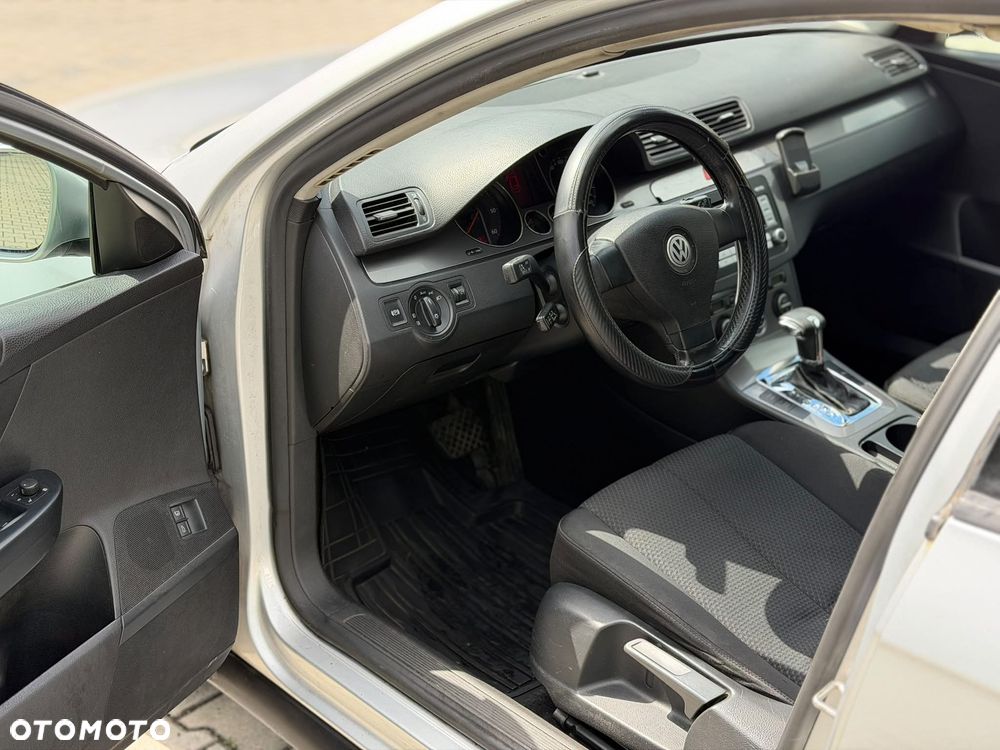 Volkswagen Passat 2.0 TDI DPF Comfortline DSG - 10