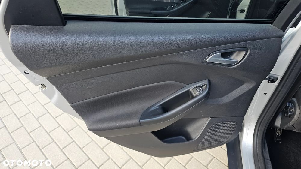 Ford Focus 1.5 EcoBlue STart-Stopp-System TITANIUM - 10