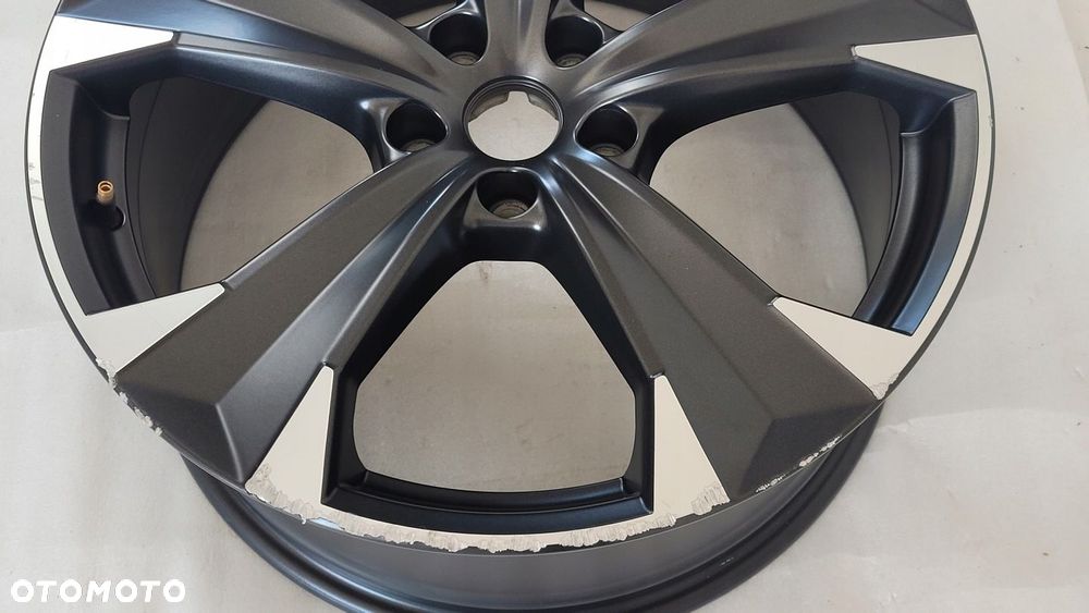 FELGA SEAT CUPRA ATECA 575 8x19 19 ET45 5x112 575601025AS/T - 5