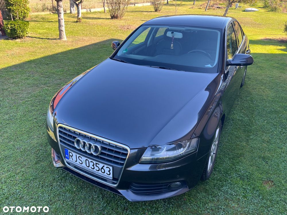 Audi A4 Limousine - 2