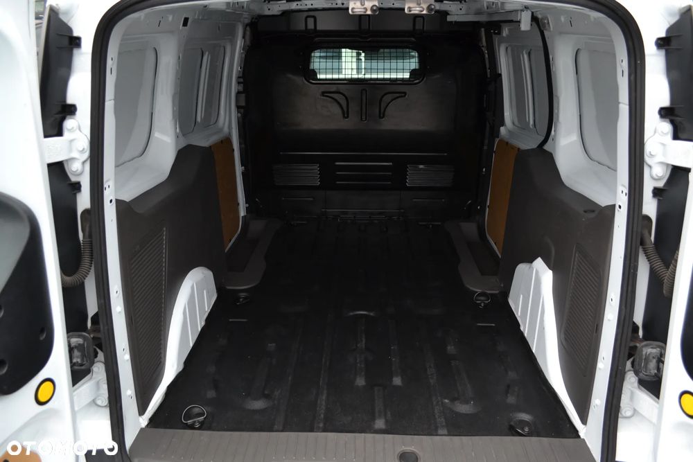 Ford Transit Connect - 8