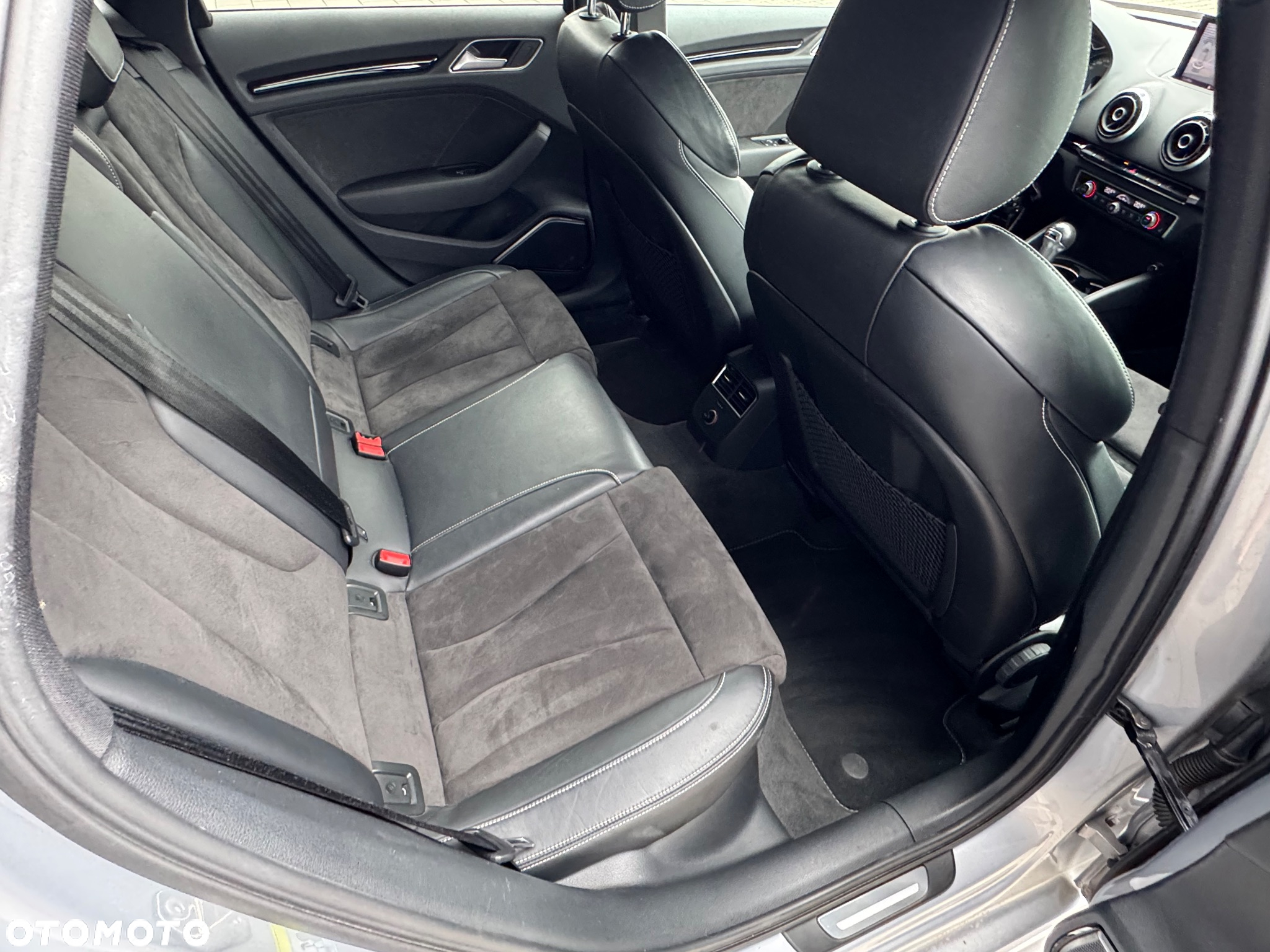 Audi S3 TFSI Sportback S tronic - 32