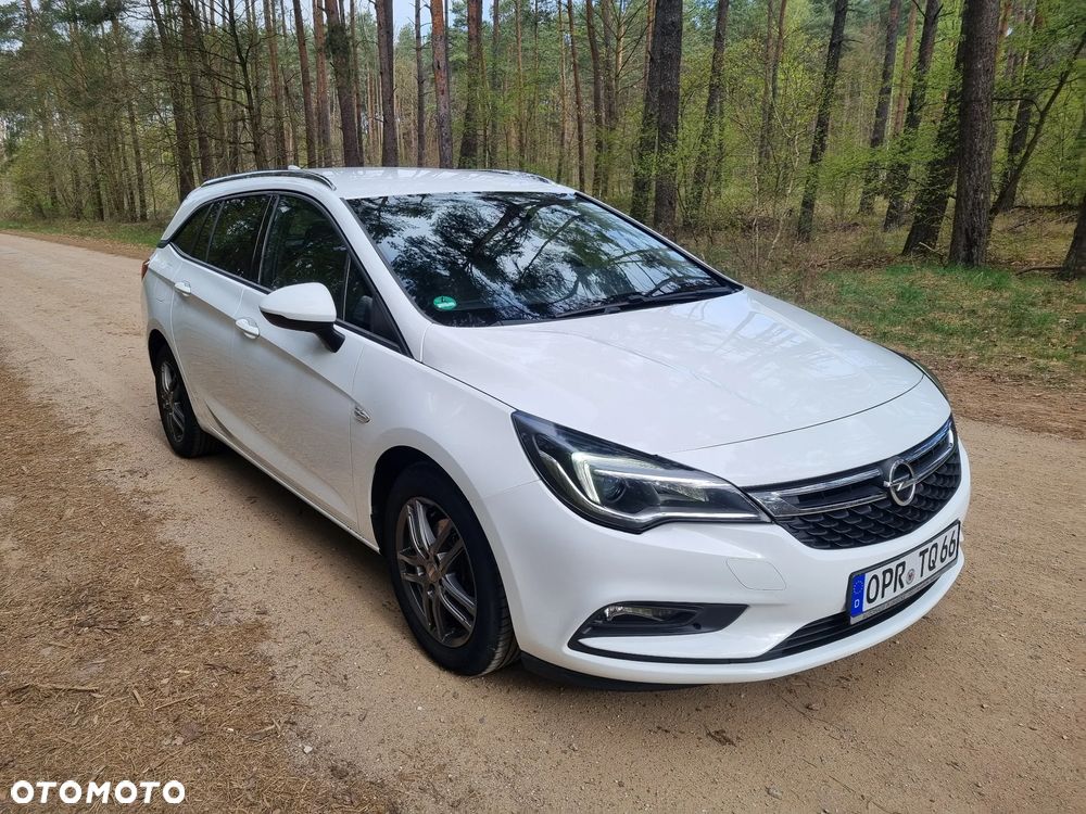 Opel Astra 1.6 CDTI Sport - 2