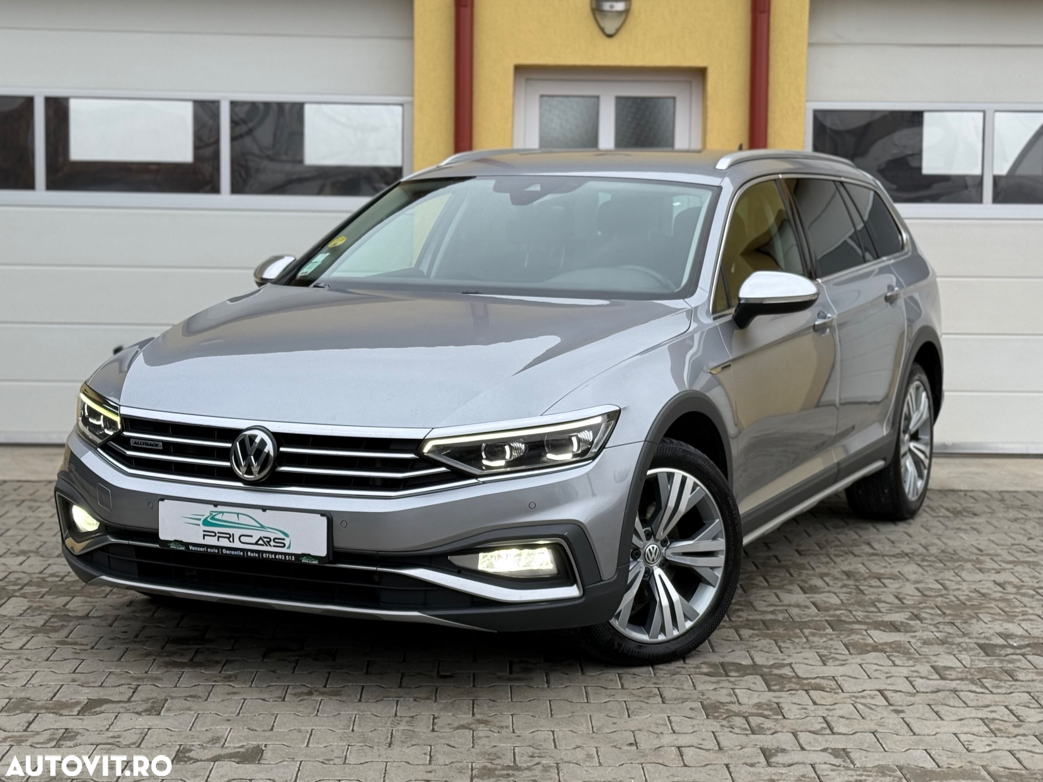 Volkswagen Passat Alltrack 2.0 TDI SCR 4Motion DSG - 2
