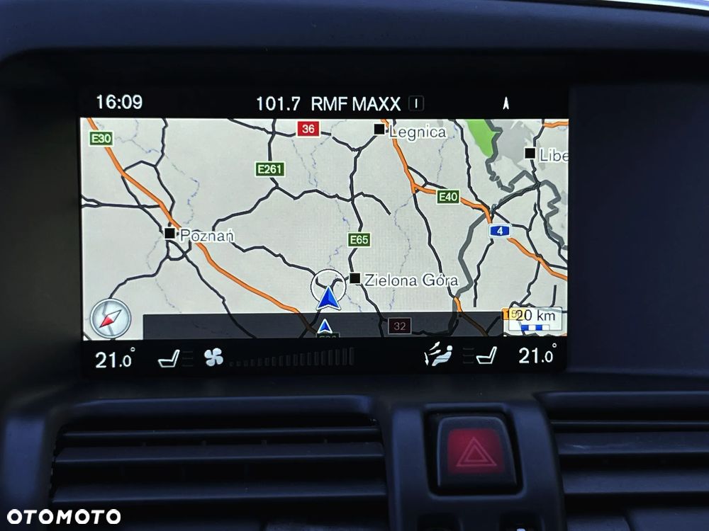 Volvo XC 60 D4 Momentum - 29