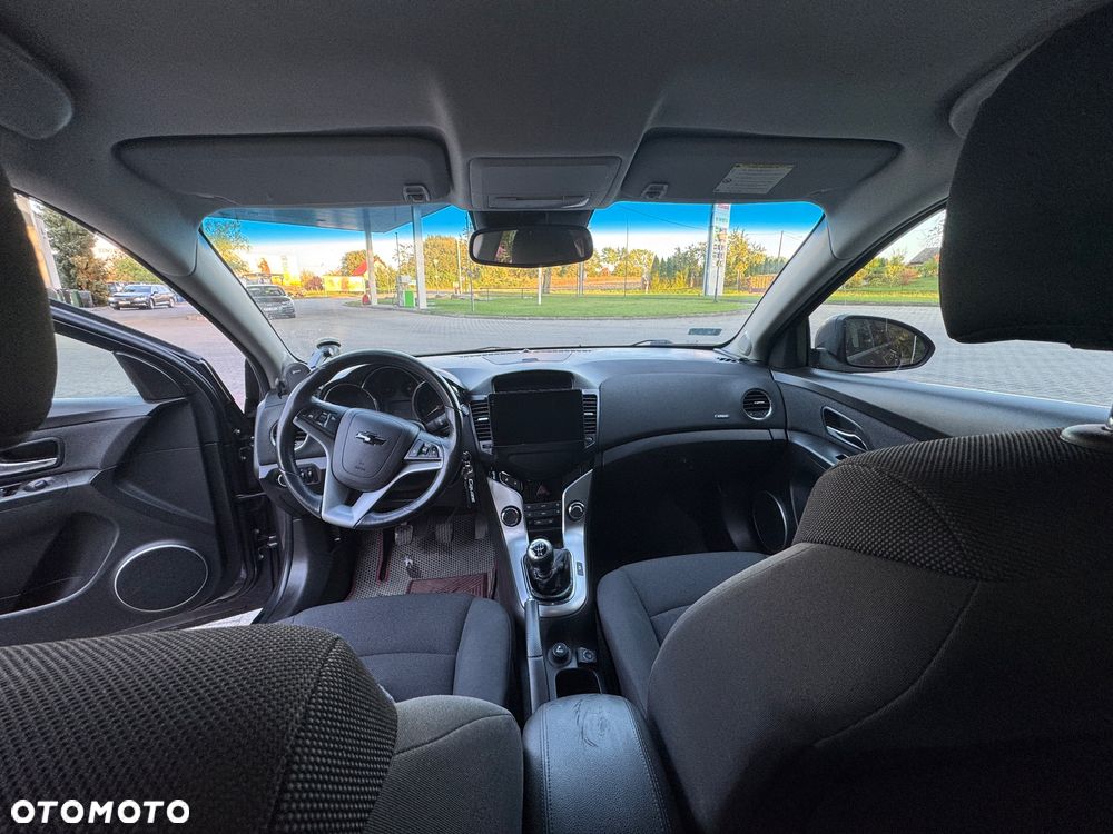 Chevrolet Cruze 1.8 LTZ - 18