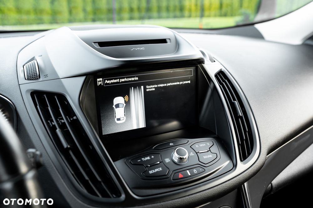 Ford Kuga 2.0 EcoBlue 4x4 TITANIUM - 38