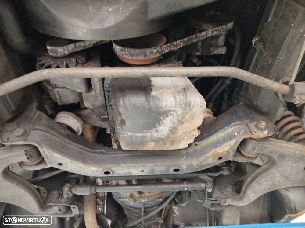 Charriot frente MERCEDES-BENZ 190 (W201) - 1