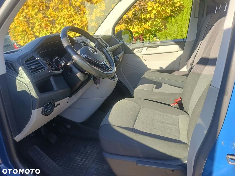 Volkswagen Transporter - 16