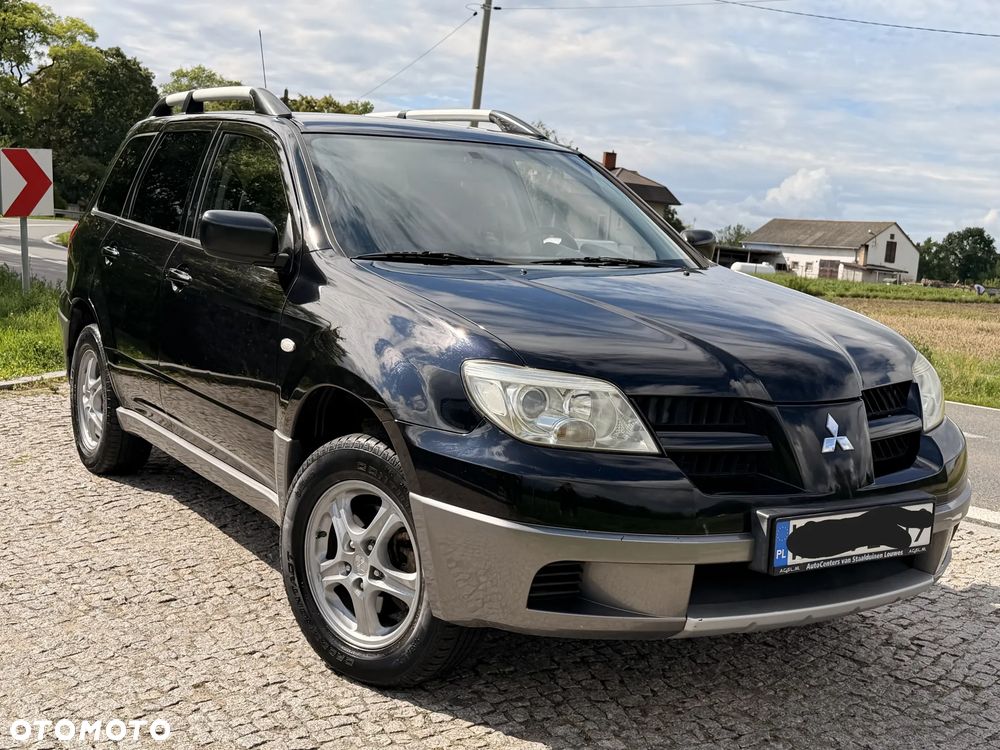 Mitsubishi Outlander - 9